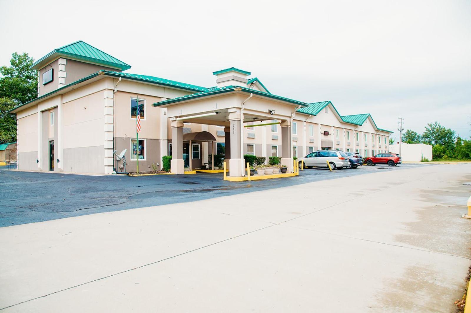 Country Garden & Suites Benton Buitenkant foto