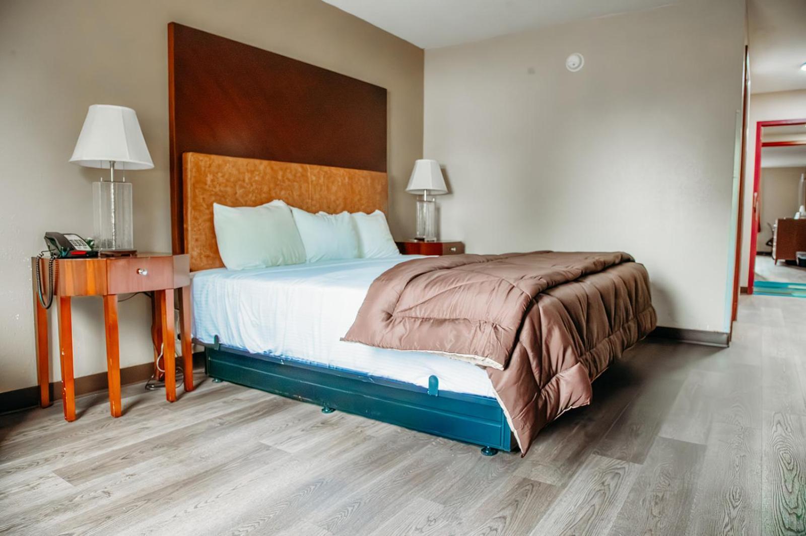 Country Garden & Suites Benton Buitenkant foto