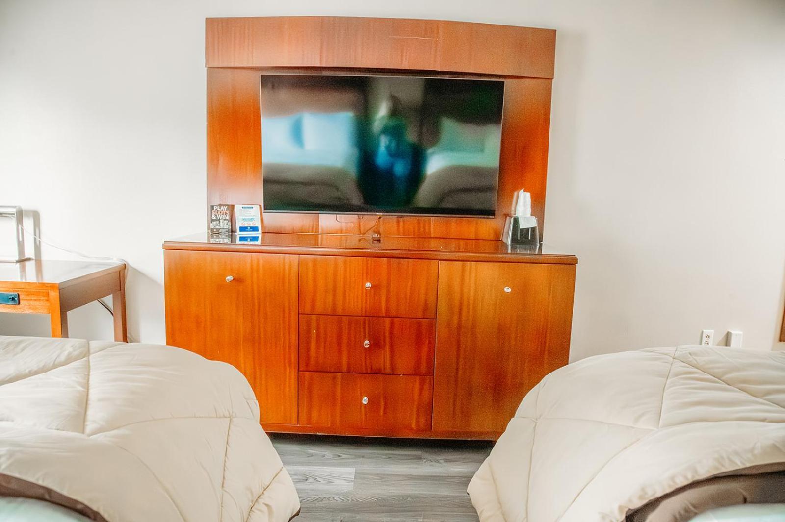 Country Garden & Suites Benton Buitenkant foto