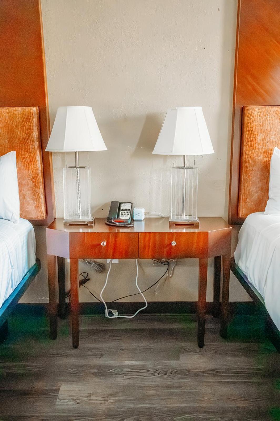 Country Garden & Suites Benton Buitenkant foto
